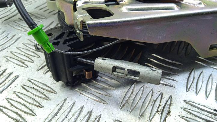 MERCEDES-BENZ E-Class W212/S212/C207/A207 (2009-2016) Stāvbremzes mehānisms A2124200484 18253241