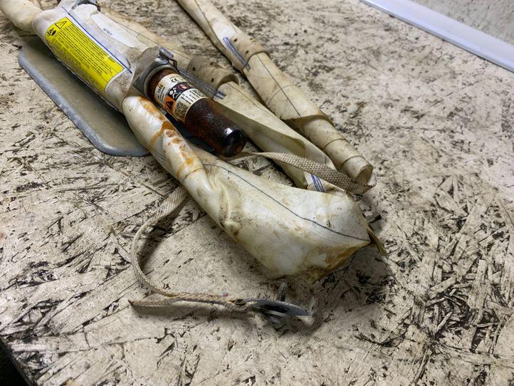 OPEL Astra J (2009-2020) Labās puses jumta gaisa spilvens 13251666 18033529