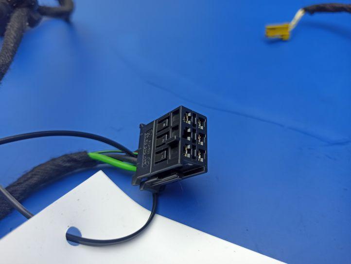 MERCEDES-BENZ Aizmugurējo labo durvju elektroinstalācija A2055409406,KB376001,A0009824509 17971418