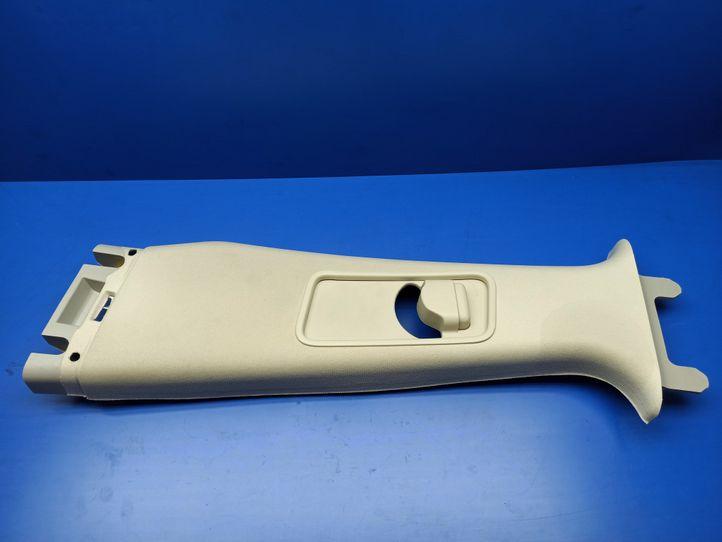 Levý sloupek B obložení