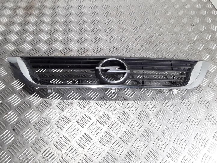 OPEL Vectra B (1995-1999) Priekšējā bampera augšējā reste 18195695